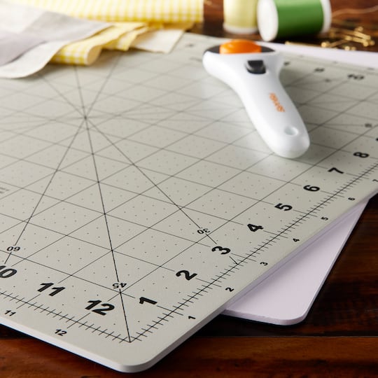 6 Pack: Fiskars® Rotating Cutting Mat